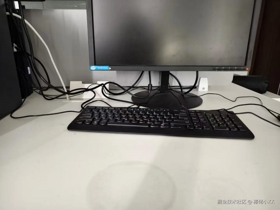 心爱的小桌